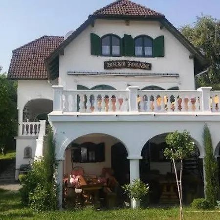 Zolka Vendeghaz Bed & Breakfast