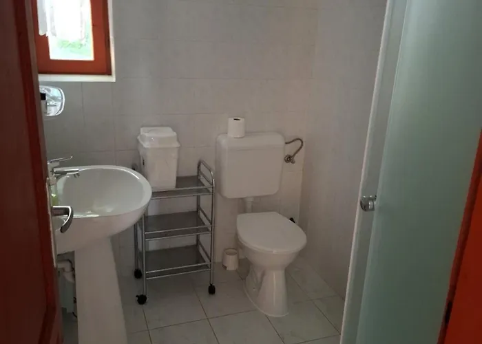 Zolka Vendeghaz לינה וארוחת בוקר 3*